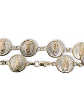 Cargar imagen en el visor de la galería, Pulsera con Medallas T. A | Plata y oro 14 K