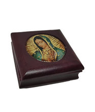 Cargar imagen en el visor de la galería, PORTA ROSARIO CON AROMA PALO DE ROSA