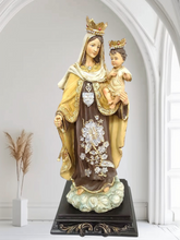 Cargar imagen en el visor de la galería, Virgen Del Carmen Decorado Artesanal Con Pedreria