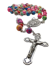 Cargar imagen en el visor de la galería, Rosario de colores | Medalla con Virgen de Guadalupe