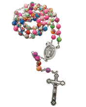 Cargar imagen en el visor de la galería, Rosario de colores | Medalla con Virgen de Guadalupe