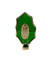 Cargar imagen en el visor de la galería, Virgen de Guadalupe artesanal | Vitral con base