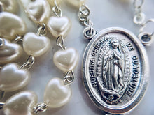 Cargar imagen en el visor de la galería, Rosario perla de corazón