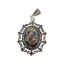 Cargar imagen en el visor de la galería, Medallón plateado pewter modelo calado
