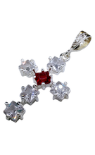 Cargar imagen en el visor de la galería, Cruz De Plata Con Zirconias Cuadradas
