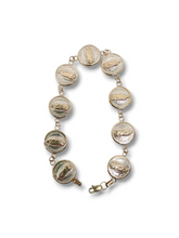 Cargar imagen en el visor de la galería, Pulsera con Medallas T. A | Plata y oro 14 K
