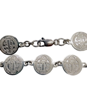 Cargar imagen en el visor de la galería, Pulsera Plata / Medallas San Benito
