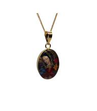 Cargar imagen en el visor de la galería, Medalla Con Cadena / Virgen Guadalupe
