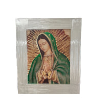 Cargar imagen en el visor de la galería, Marco Virgen Guadalupe 32X27
