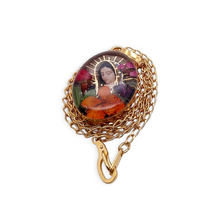 Cargar imagen en el visor de la galería, Medalla ChapaVirgen de Guadalupe naturaleza encapsulada
