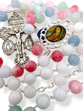 Cargar imagen en el visor de la galería, Rosario Ágata Multicolor Medalla Virgen De Guadalupe
