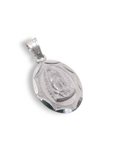 Cargar imagen en el visor de la galería, Medalla Con Cadena De  Plata  / Virgen De Guadalupe
