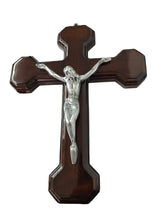 Cargar imagen en el visor de la galería, Cruz Con Cristo De Pewter
