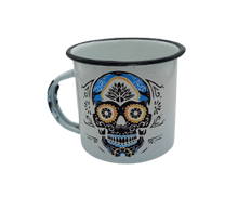 Cargar imagen en el visor de la galería, Taza de peltre Catrina
