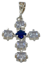Cargar imagen en el visor de la galería, Cruz De Plata Con Zirconias Cuadradas

