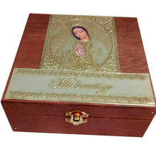 Cargar imagen en el visor de la galería, Kit de bautizo Virgen de Guadalupe
