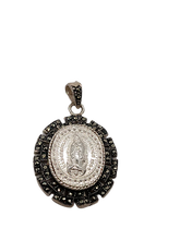 Cargar imagen en el visor de la galería, Medalla de plata con marquesitas
