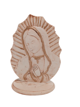 Cargar imagen en el visor de la galería, Virgen de Guadalupe | Con base resina
