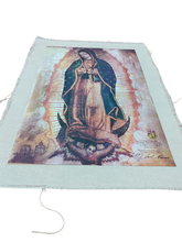 Cargar imagen en el visor de la galería, Lienzo/ Virgen De Guadalupe /impresión En Tela De Yute
