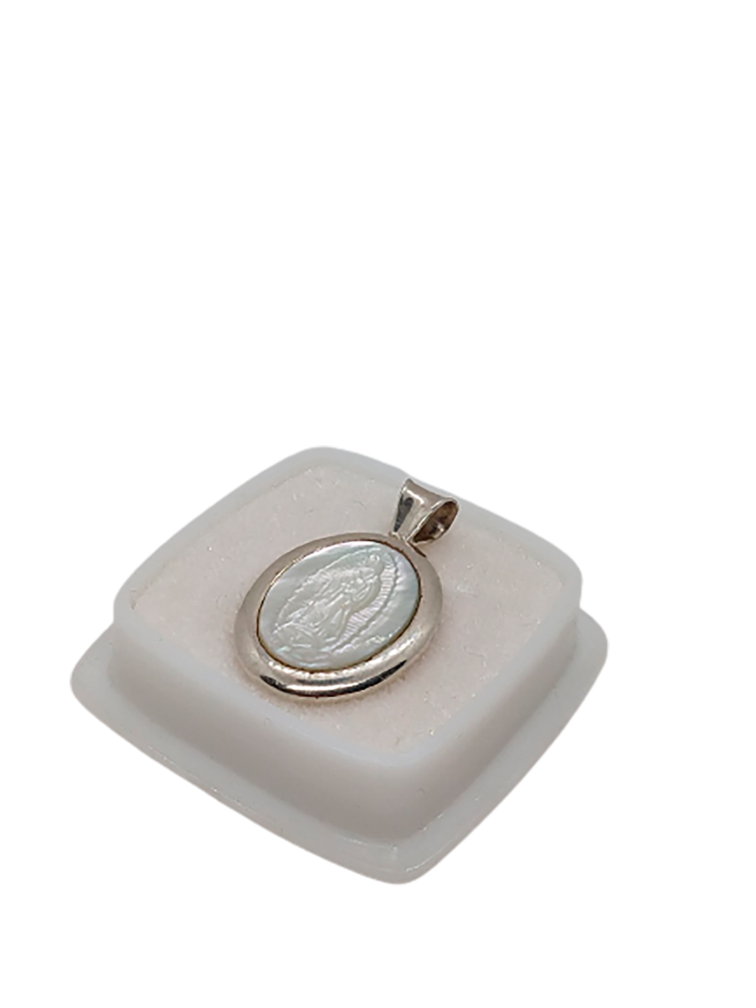 Medalla plata Virgen de Guadalupe | Tallada concha